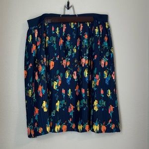 Pleated Floral Knee-length Skirt
